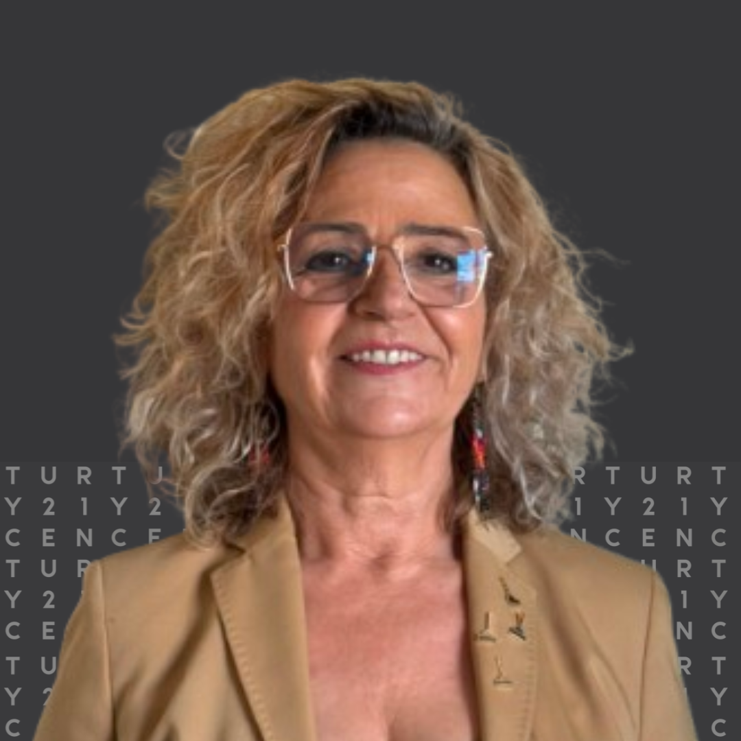 Paula Moura