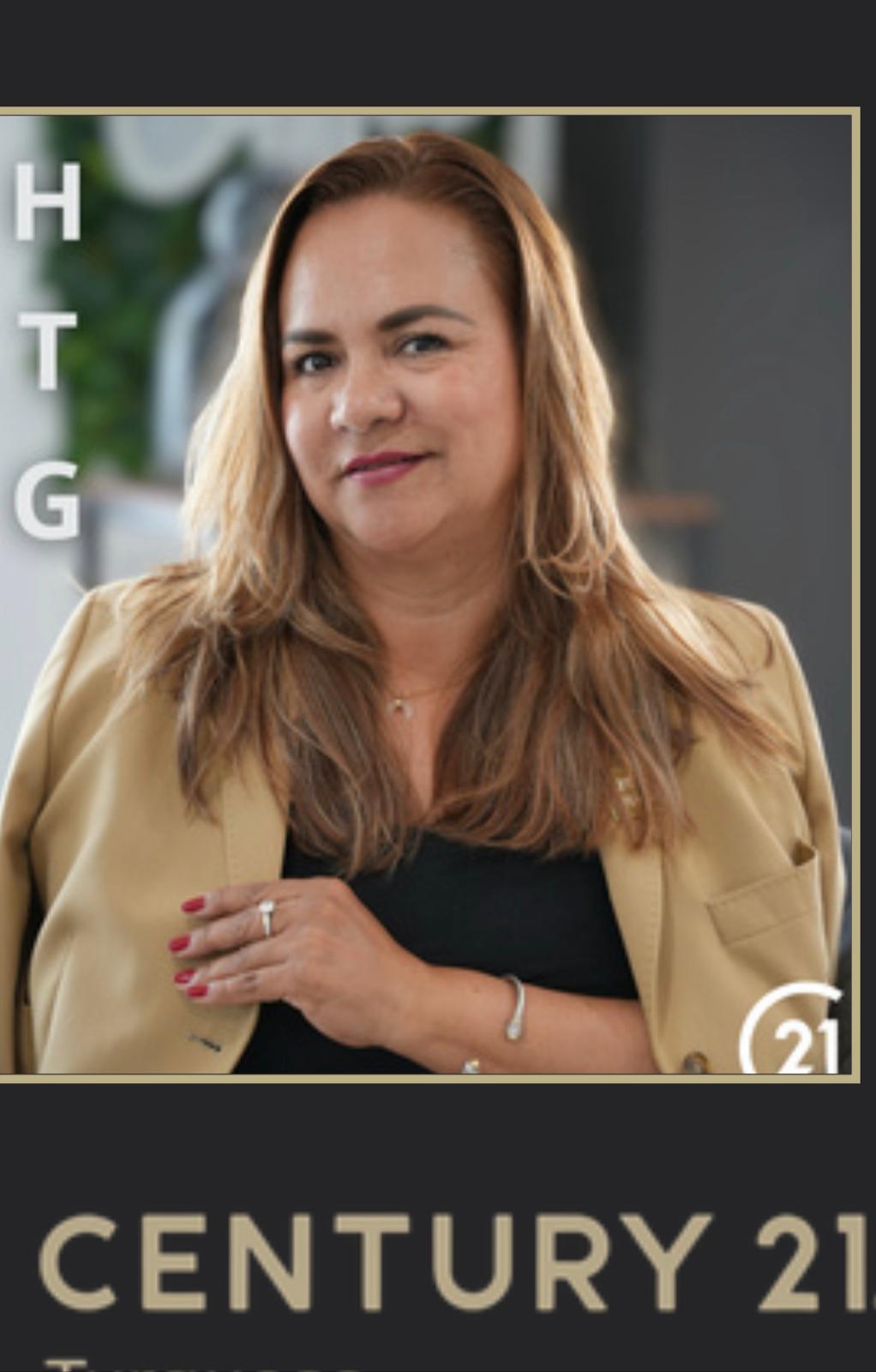 Lucia.Century21
