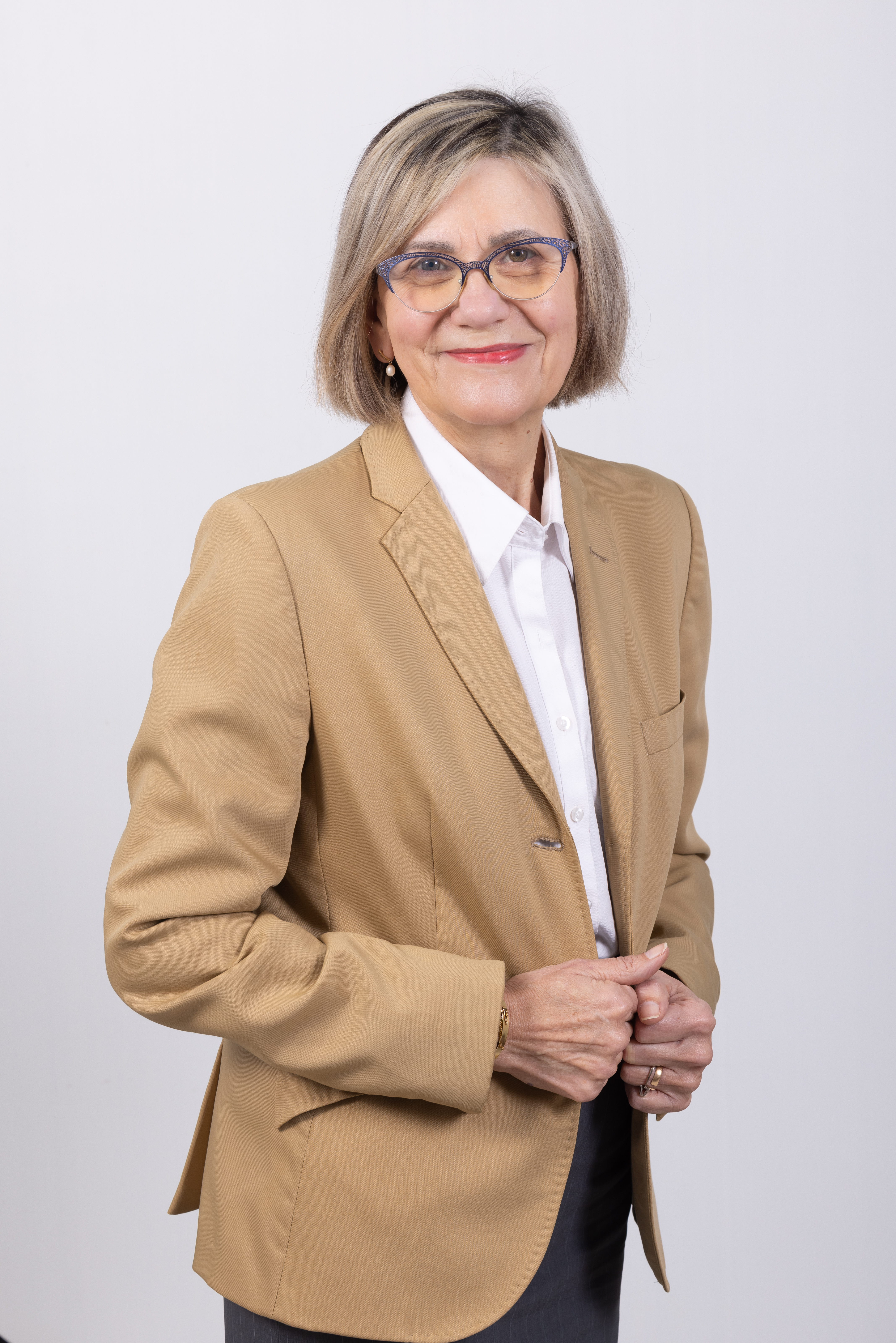 Conchi Burgueño Estirado