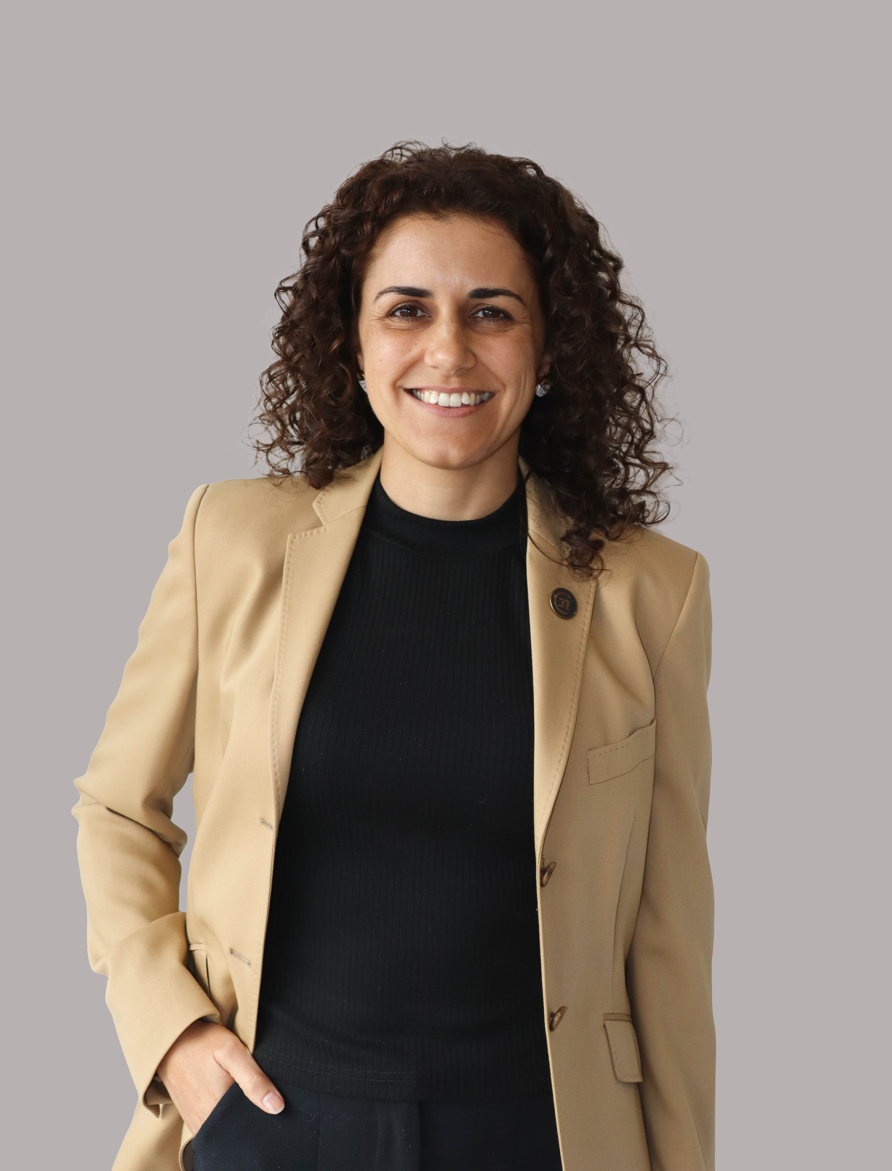 Mónica Neves