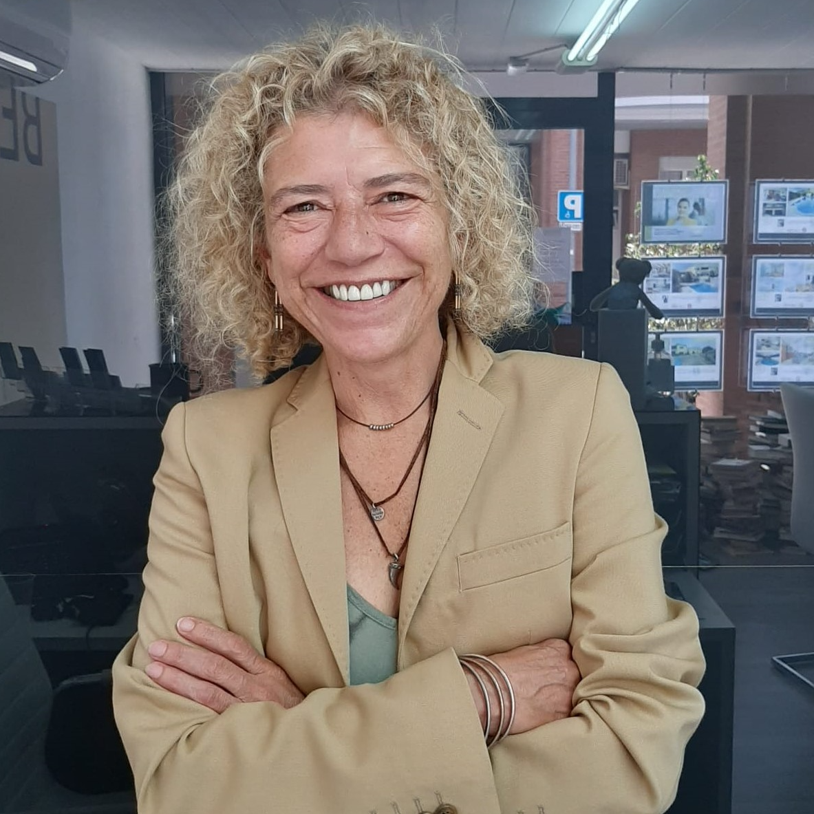 Annabel Beltran Madrigal