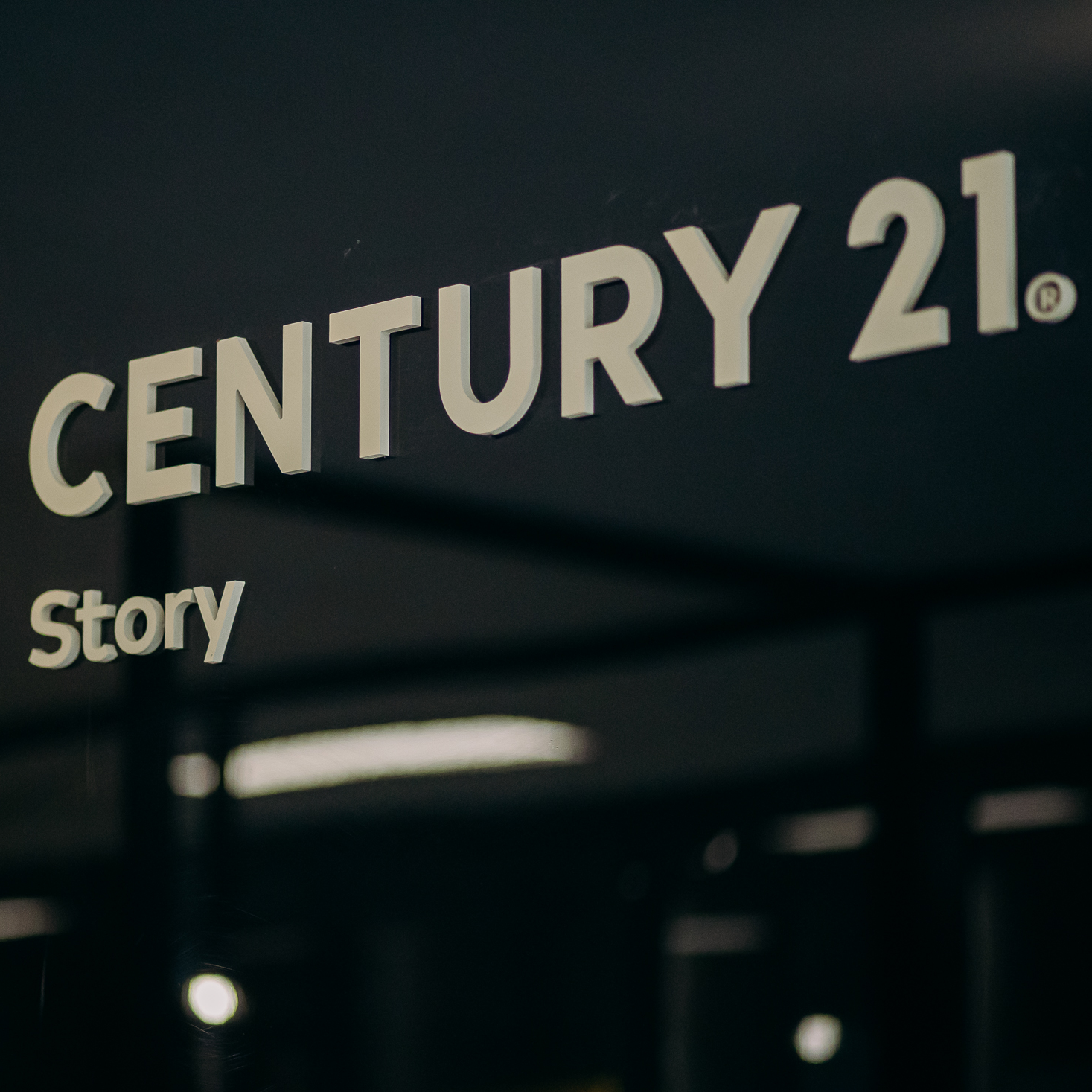 CENTURY 21 Story
