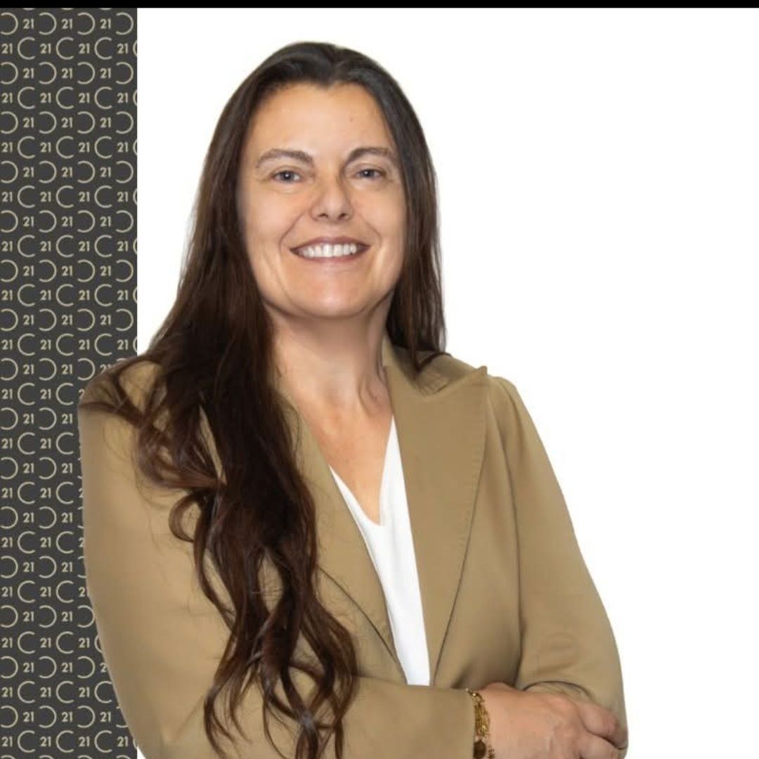 NÉLIA M. MARRAZES SANTOS